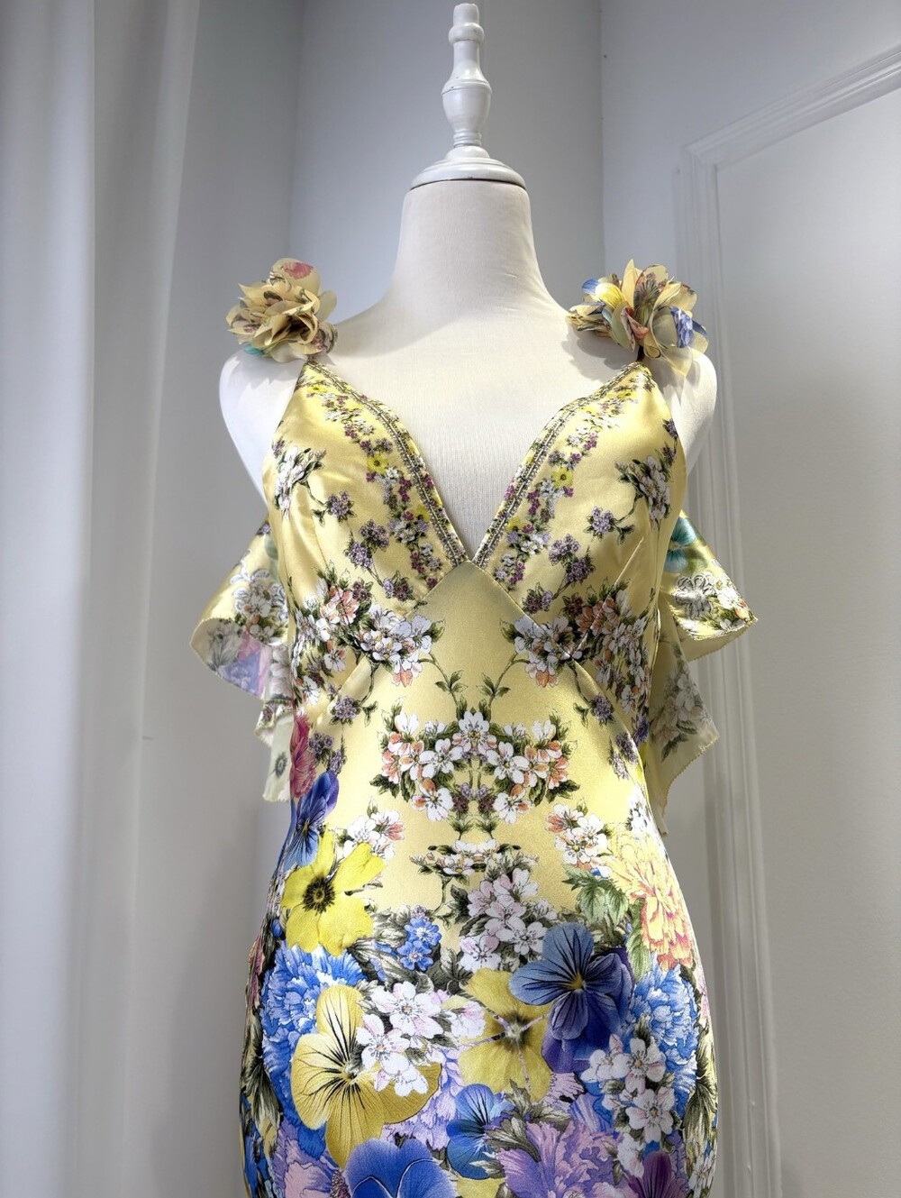 CAMILLA Appliqued embellished floral-print silk-satin maxi dress - Picture 9 of 16